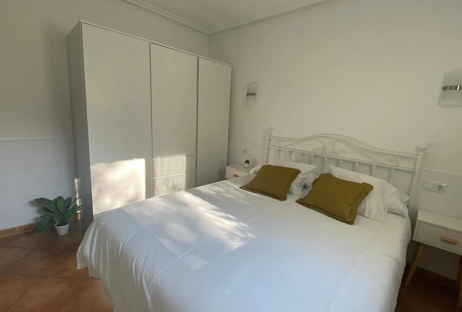דירה Usúrbil Apartamento Con Jardin Y Parking Privado ספרד